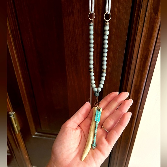 Jewelry - Handmade Antler Beaded Necklace
